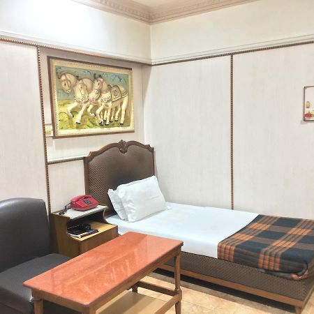 Nalanda Hotel Джамшедпур Екстериор снимка